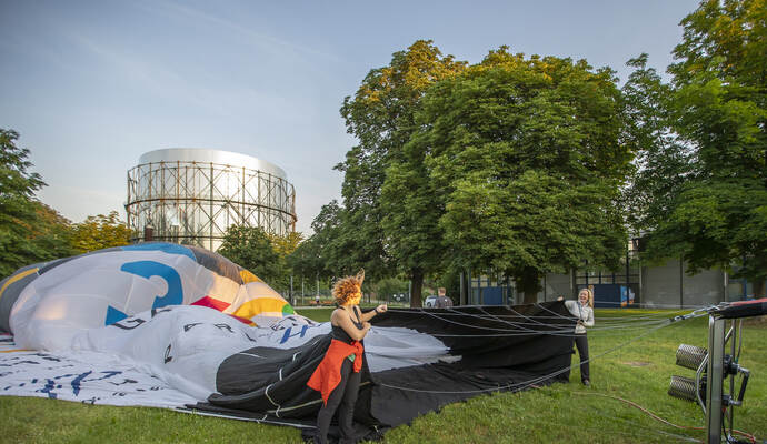 Gasometer Heißluftballon 