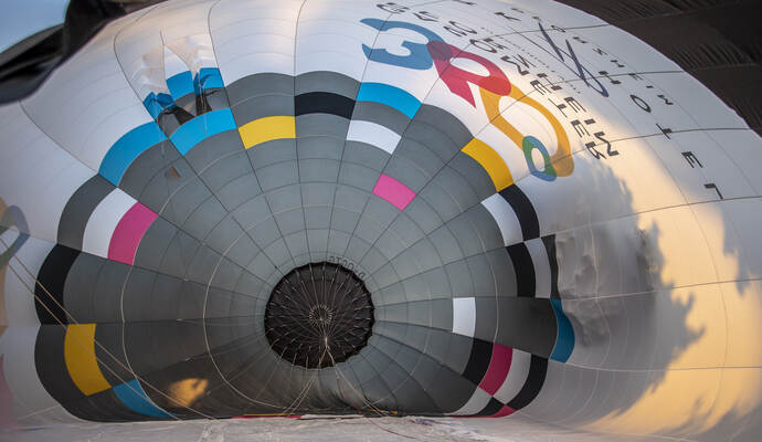 Gasometer Heißluftballon 