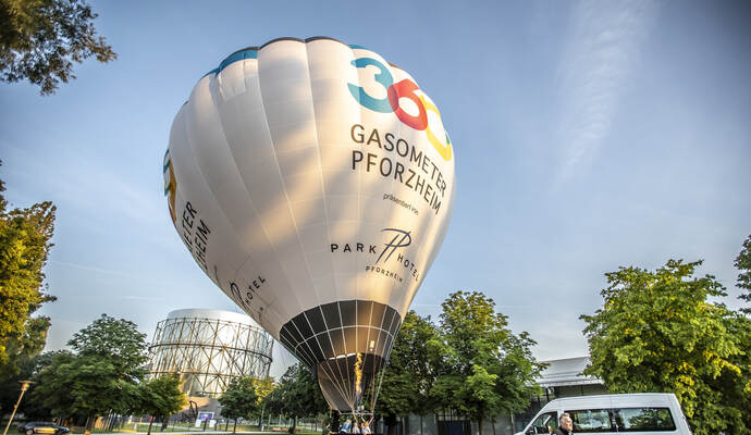 Gasometer Heißluftballon 