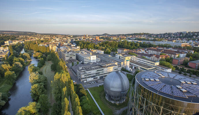 Gasometer Heißluftballon 