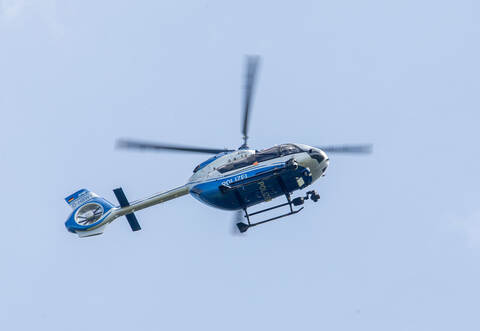 Polizei sucht mit Hubschrauber Vermissten