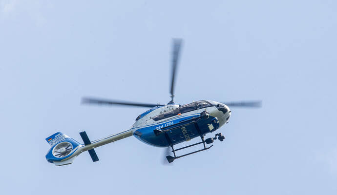 Polizei sucht mit Hubschrauber Vermissten