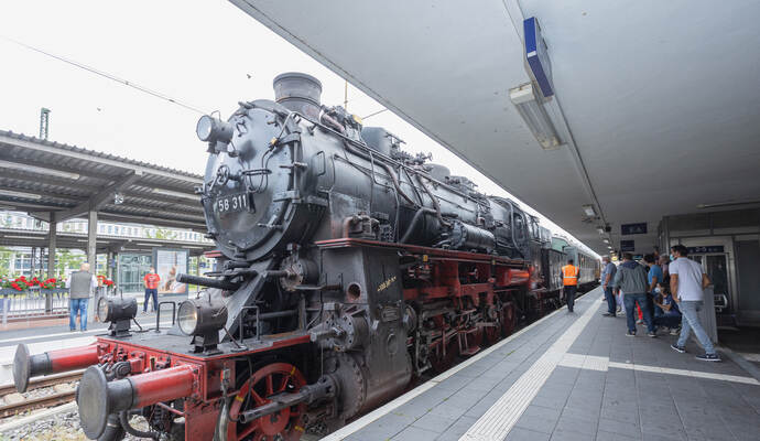 Historische Dampfzüge
