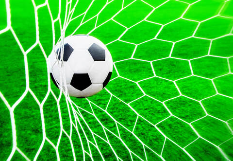 Gleich dreimal traf Ernesto de Santis (17., 43. und 54. Minute).