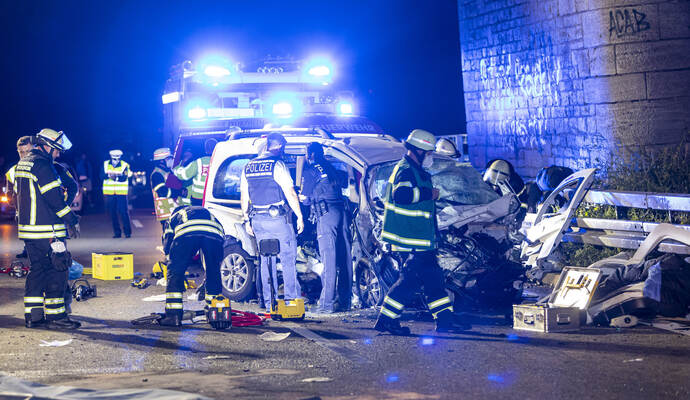 Schwerer VU BAB A8 PF-Ost Falschfahrer