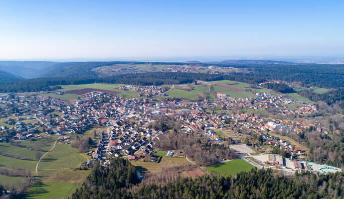 Die Wahlergebnisse aus Schömberg. Luftbild Schömberg