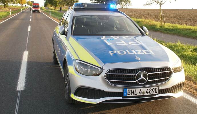 Neuhausen: Verkehrsunfall mit Motorrad alleinbeteiligt - Fahrer schwer Verletzt