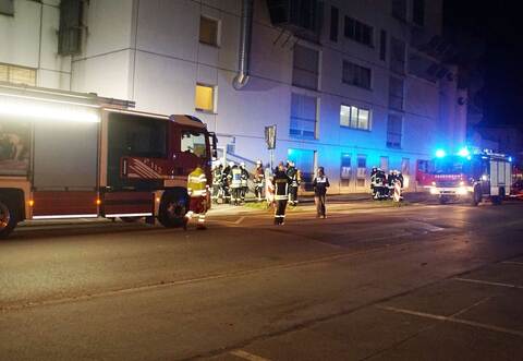 Birkenfeld: Ein Gefahrgut Alarmierung sorgt fuer einen Grosseinsatz der Feuerwehr