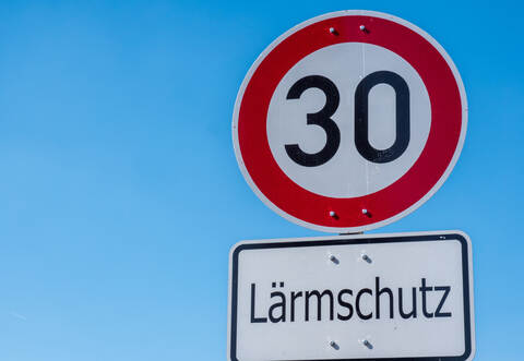 In der Königsbacher Straße und Eisinger/Bauschlotter Straße gilt künftig Tempo 30.