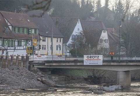 Die Verzögerung an den Bauarbeiten an der Herrenwaagbrücke sorgt für Ärger in Mühlacker.