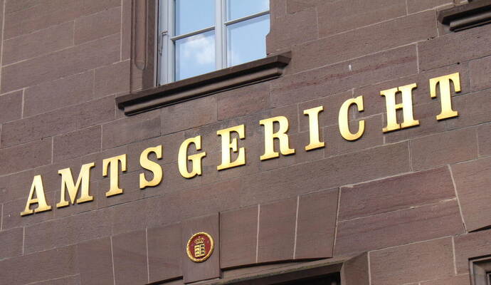 Der 40-Jährige aus dem östlichen Enzkreis hat sich vor dem Amtsgericht Maulbronn verantworten müssen. Der 40-Jährige aus dem östlichen Enzkreis hat sich vor dem Amtsgericht Maulbronn verantworten müssen.