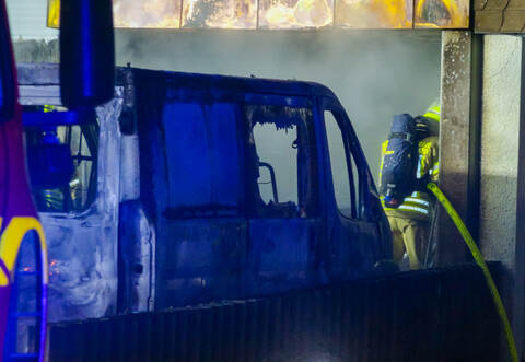 Bei dem nächtlichen Brand entstand ein Schaden von rund 25.000 Euro.