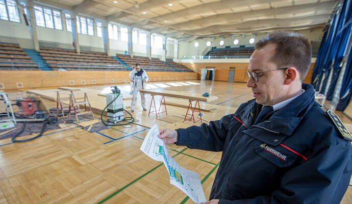 Jahnhalle Umbau Notunterkunft