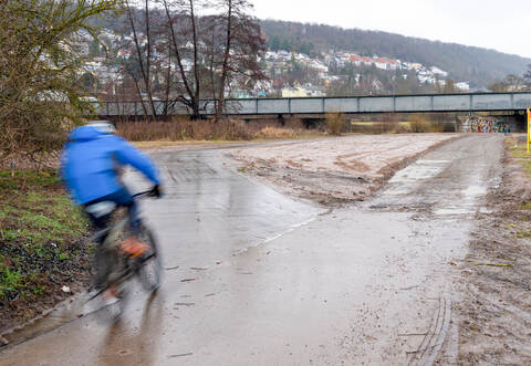 Enztalradweg an der A8
