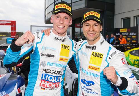 Starkes Duo: Luca Engstler (links) und Patric Niederhauser fuhren in Oschersleben auf Rang zwei.