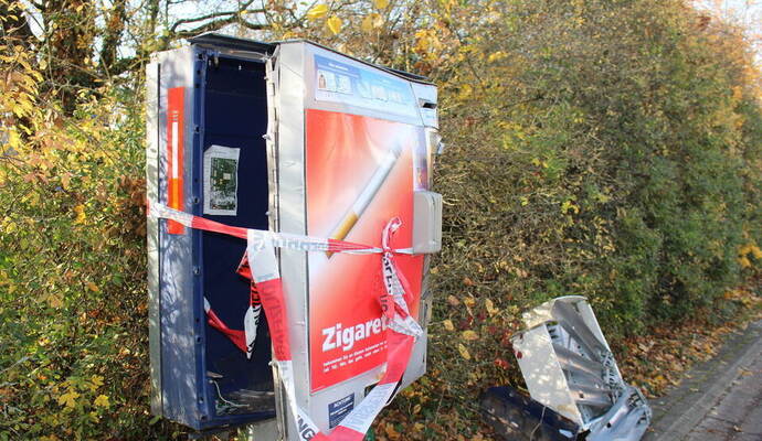 Vollständig zerstört waren die Zigarettenautomaten nach den Diebstählen – ähnlich wie bei diesem Fall aus Ötisheim im Jahr 2018. Vollständig zerstört waren die Zigarettenautomaten nach den Diebstählen – ähnlich wie bei diesem Fall aus Ötisheim im Jahr 2018.
