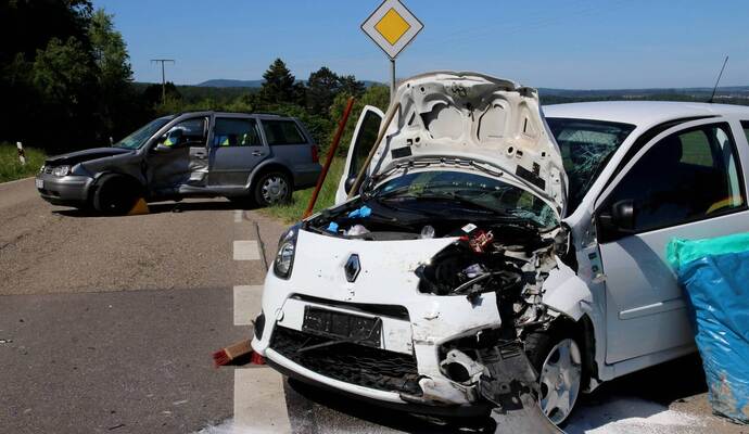 Rund 9000 Euro beträgt der Schaden an den Fahrzeugen.