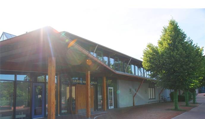 Beschluss des Neulinger Gemeinderates: Die Gräfin-Rhena-Halle soll erweitert werden. Beschluss des Neulinger Gemeinderates: Die Gräfin-Rhena-Halle soll erweitert werden.