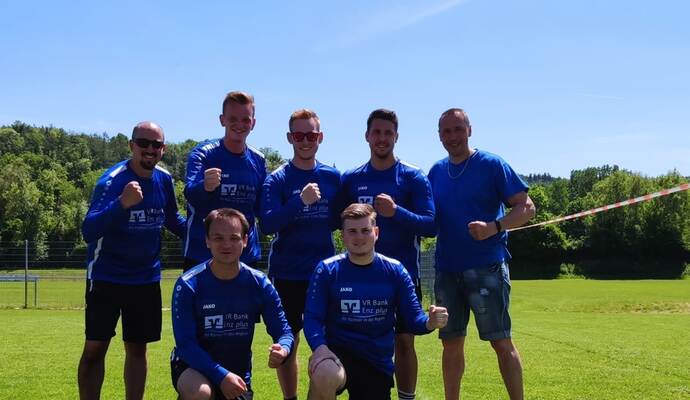 Ein durchwachsener Heimspieltag für die Enzberger: Oliver Schmid (von links), Max Pfleiderer, Robin Goll, Patrick Goll, Floris Hoffmann, Henning Braun und Michael Braun.