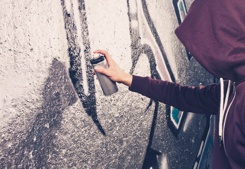 Die Polizei sucht Hinweise zu den Tätern.