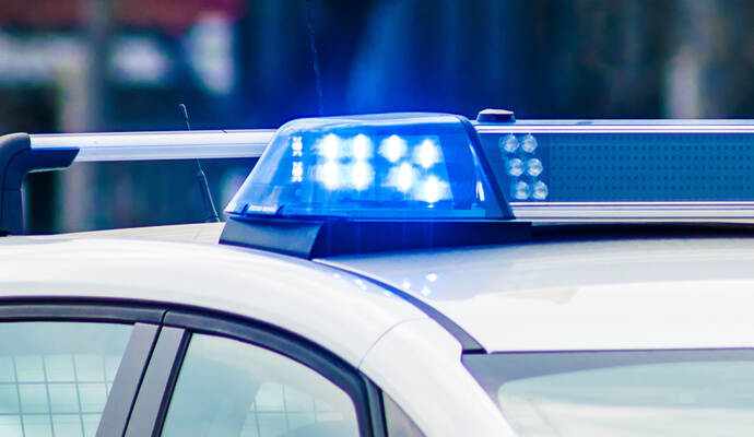 Ein Mofafahrer wurde von seinem schlechten Gewissen eingeholt und stellte sich der Polizei. Ein Mofafahrer wurde von seinem schlechten Gewissen eingeholt und stellte sich der Polizei.