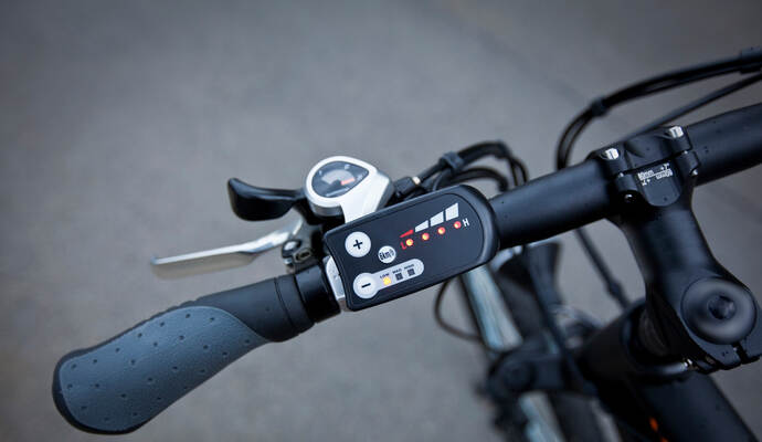 Eine Pedelec-Fahrerin wurde bei einem Unfall in Remchingen schwer verletzt.