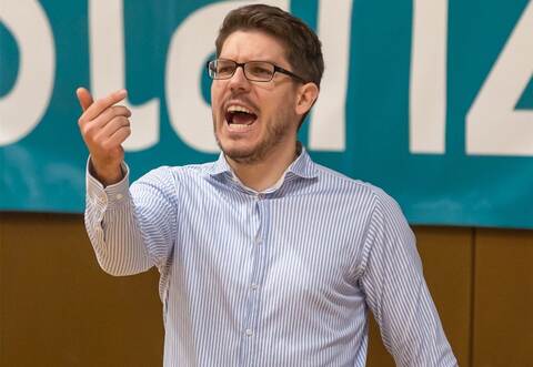 Nach über sieben Jahren als Cheftrainer verlässt Christian Hergenröther die Sterne.