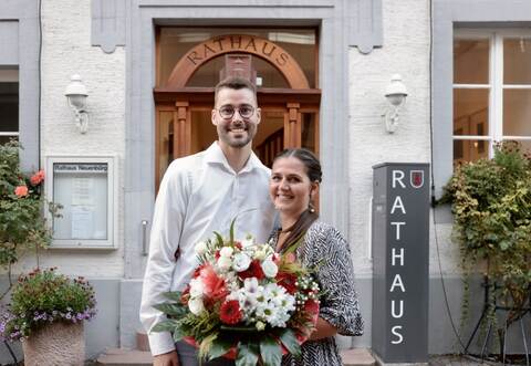 Fabian und Kristiane Bader freuen sich über den Wahlsieg.