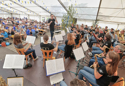 Jubiläumswochenende anlässlich 50 Jahre Gemeinde Tiefenbronn.