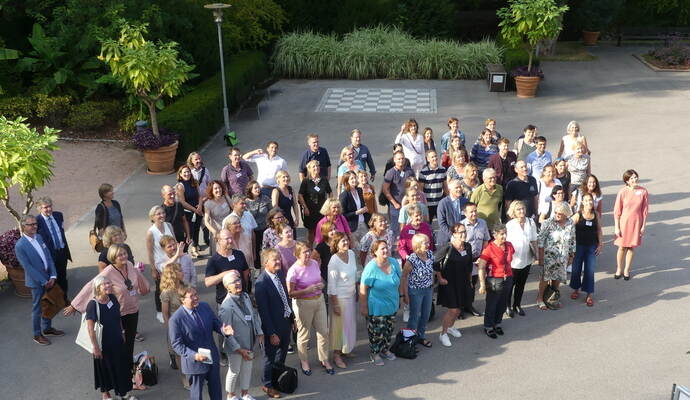 Blick voraus: Rund 100 Schulleiterinnen und -leiter tauschen sich bei der Sommerakademie in Bad Wildbad aus. Foto: Ziegelbauer Blick voraus: Rund 100 Schulleiterinnen und -leiter tauschen sich bei der Sommerakademie in Bad Wildbad aus. Foto: Ziegelbauer