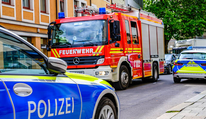 Mehrfach nach Dürrmenz ausrücken mussten Feuerwehr und Polizei – wie auf diesem Symbolbild – in den vergangenen Wochen.