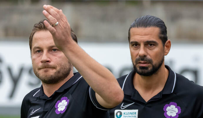 Mussten beim FC Nöttingen ihre Sachen packen: Trainer Reinhard Schenker (links) und Co-Trainer Metin Telle.