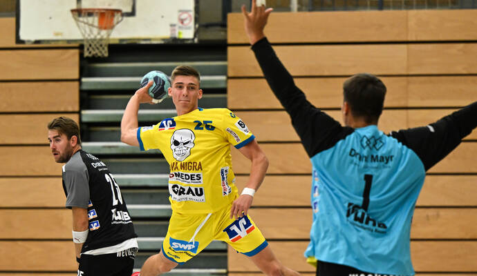 Kurz vor Schluss rettete die SG Pforzheim/Eutingen mit Silas Schneider (beim Wurf) noch einen Punkt gegen TSG Wiesloch. Kurz vor Schluss rettete die SG Pforzheim/Eutingen mit Silas Schneider (beim Wurf) noch einen Punkt gegen TSG Wiesloch.