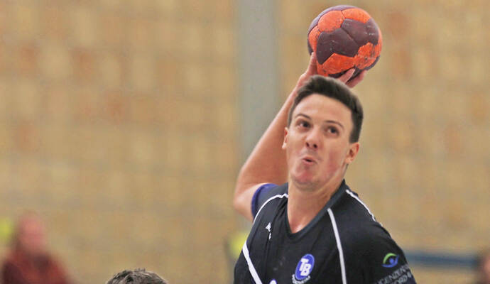 Der TB Pforzheim mit Philipp Spiegl grüßt in der 2. Bezirksliga von der Tabellenspitze. Der TB Pforzheim mit Philipp Spiegl grüßt in der 2. Bezirksliga von der Tabellenspitze.