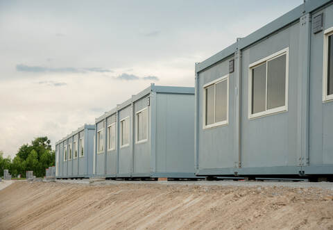 Sägen,Winkelschleifer, Schweißgerät: Werkzeuge für Abertausende von Euro haben Diebe aus Baucontainern zwischen B10 und Eutinger Straße geklaut.