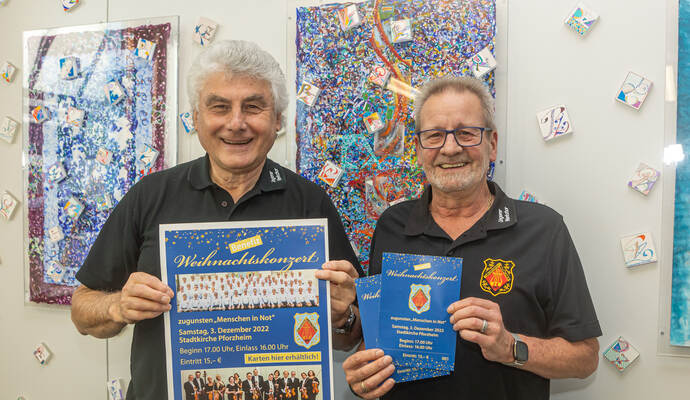 Bernhard Kleile (links), Chef der Gesamtleitung, und Bernhard Junglas, Vorsitzender des Ungerer Werkchor, freuen sich auf einen erfolgreichen Kartenverkauf für das Benefizkonzert.