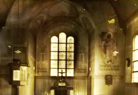 So sah die Kirche in Aichelberg bis zu Renovierungsarbeiten Mitte der 1960er-Jahre aus.