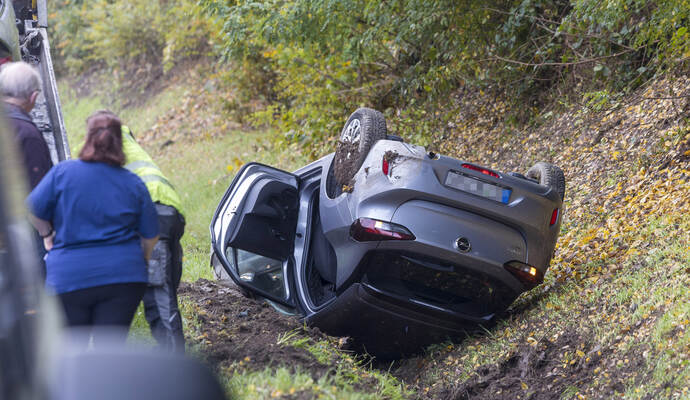 Unfall B10 Remchingen Pfinztal