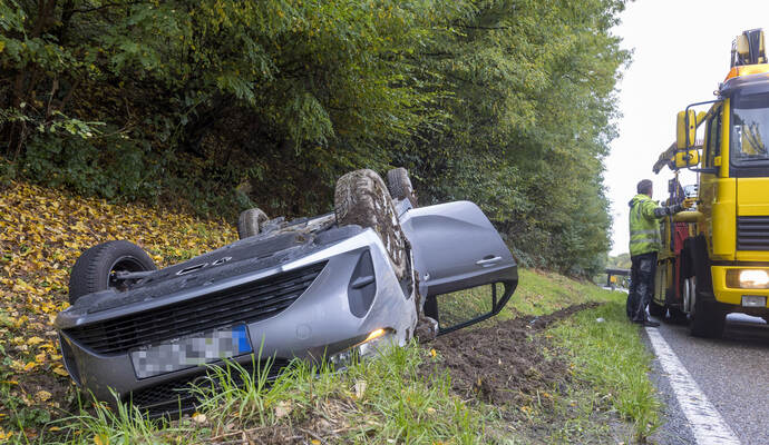 Unfall B10 Remchingen Pfinztal