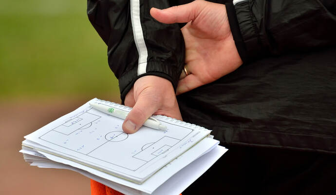 Der FV Niefern sucht derzeit einen neuen Trainer.
