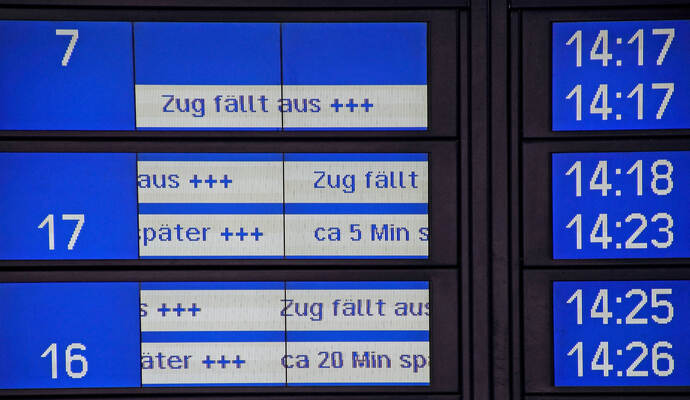 Die Halte Pforzheim und Mühlacker wurden am Donnerstagabend zeitweise nicht mehr angefahren. Die Halte Pforzheim und Mühlacker wurden am Donnerstagabend zeitweise nicht mehr angefahren.
