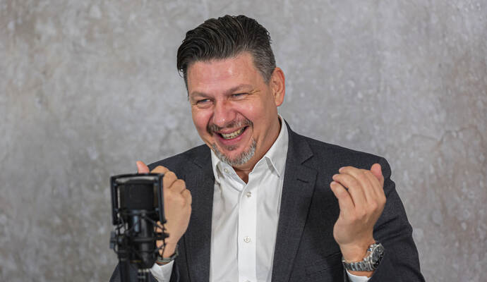 Markus Geiser, Vorstandsvorsitzender des 1. CfR Pforzheim, sprach im PZ-Podcast "Äh, wie jetzt? - der tol-Talk" über den Pforzheimer Fußballverein und dessen "italienische Liebe" zu Stadtverwaltung und Stadtwerken Pforzheim. Markus Geiser Tok Talk