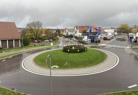 Die Gemeinde Wurmberg geht einen weiteren Schritt in Richtung der Gestaltung des neuen Kreisverkehrs.