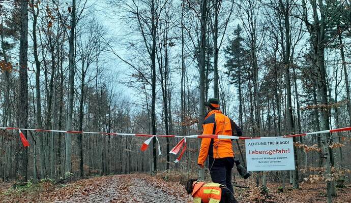 Das Gelände der Jagd wurde weiträumig abgesperrt.