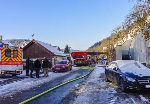 Beim Brand in einer Dachgeschosswohnung in Calw gab es keine Verletzten. Eine Katze konnte nur noch tot geborgen werden. Foto: Kreisfeuerwehrverband Calw | Udo Zink