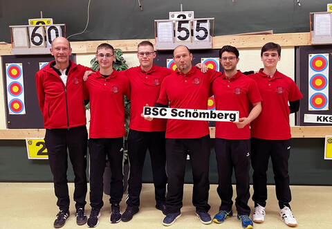 Bundesliga-Aufsteiger: BSC-Vorsitzender Andreas Böhm, Lars Grimm, Philip Schulze, André Uhlmann, Raffaele Vaccaro und Philipp Kunzmann (von links).
