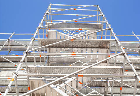 Über ein Baugerüst (Symbolbild) sind Einbrecher in Sternefels in ein Haus gelangt.