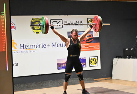 Björn Bischoff vom SC Pforzheim stemmt seit zehn Jahren Gewichte.