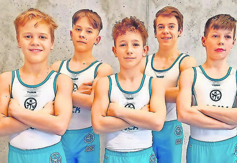 Gehen ab Samstag erstmals in der Nachwuchsbundesliga für die KTV Straubenhardt an die Geräte: Die KTV-Turner Ben Arendt, Luc Walterspacher, Lenny Neff, Timm Sauter, Fabian Giebelhäuser (von links). Auf dem Bild fehlt Raphael Wolfinger.