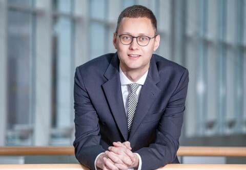 Dezernent Holger Nickel weist auf die vielfältigen Aktivitäten des Enzkreises insbesondere gegen Verkehrslärm hin.